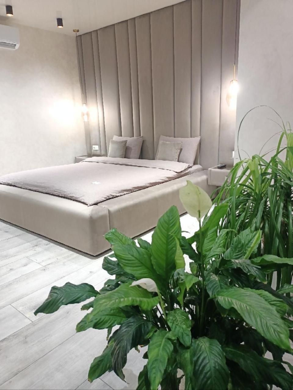 2К Шикарний Люкс! Apartman Khmelʼnytsʼkyy Kültér fotó